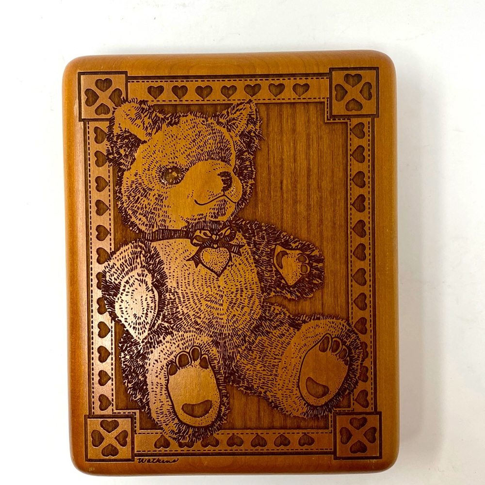 Wooden Box With‎ Carved Teddy Bear.